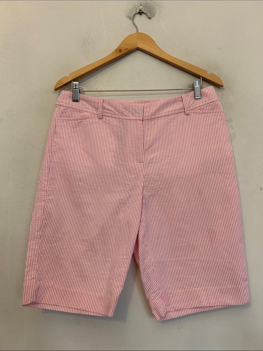 Talbots Women’s Pink Seersucker Shorts Size 8P EUC
